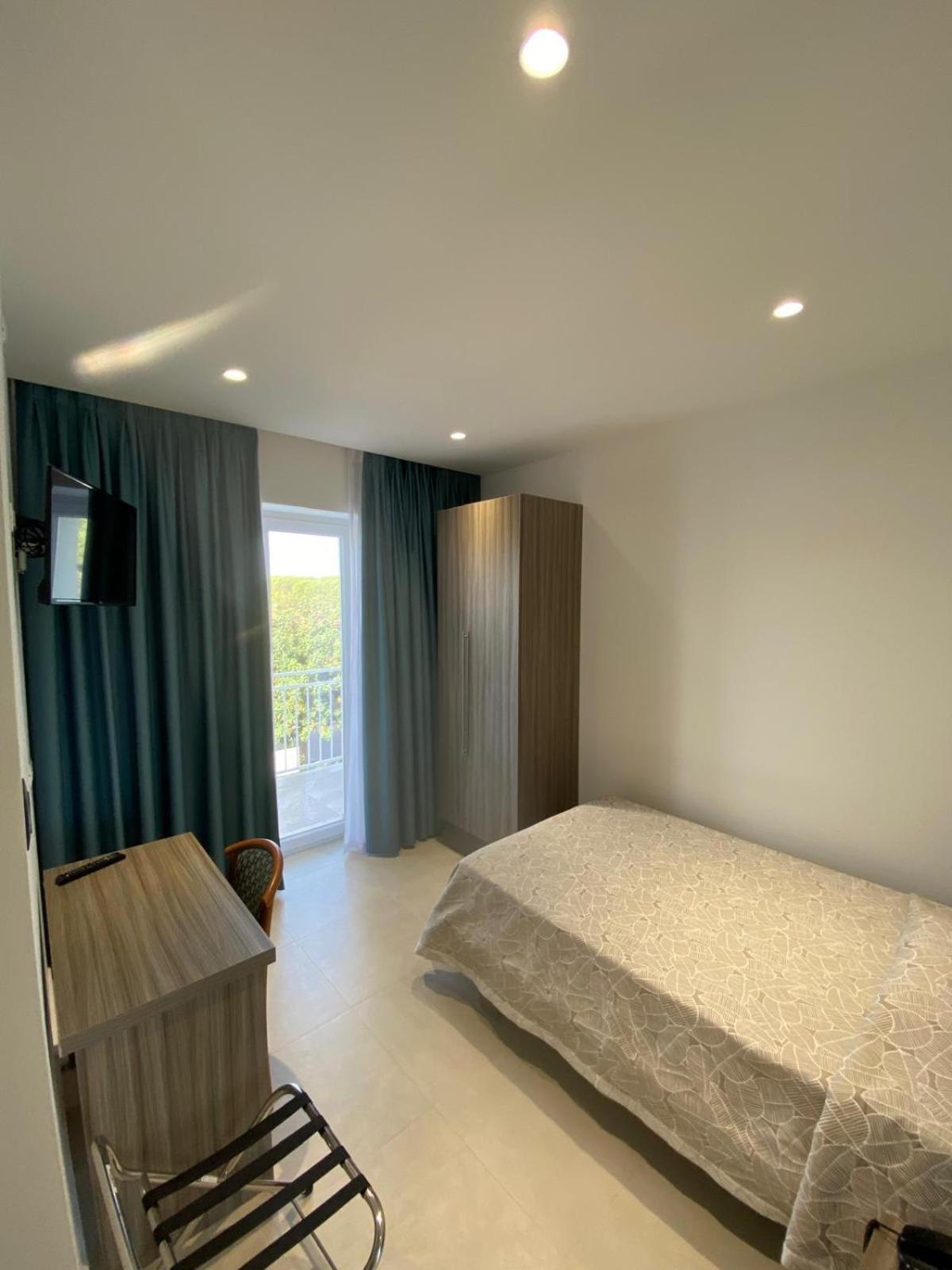 Hotel Nuova Grottella Copertino Esterno foto